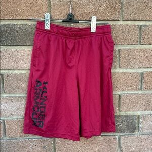 Under Armour Boys Burgundy Athletic Shorts Size Medium